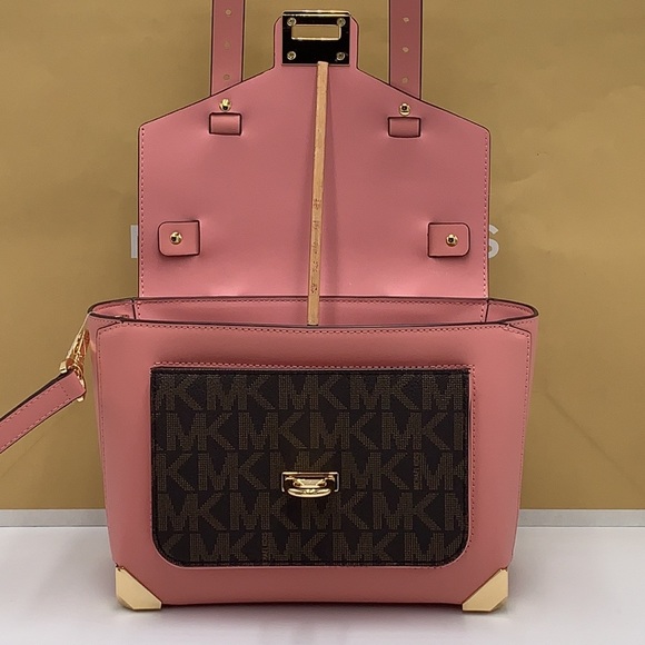 MICHAEL KORS
Manhattan Medium Leather and Logo Satchel PRIMROSE BROWN SIGNATURE - Picture 14 of 16